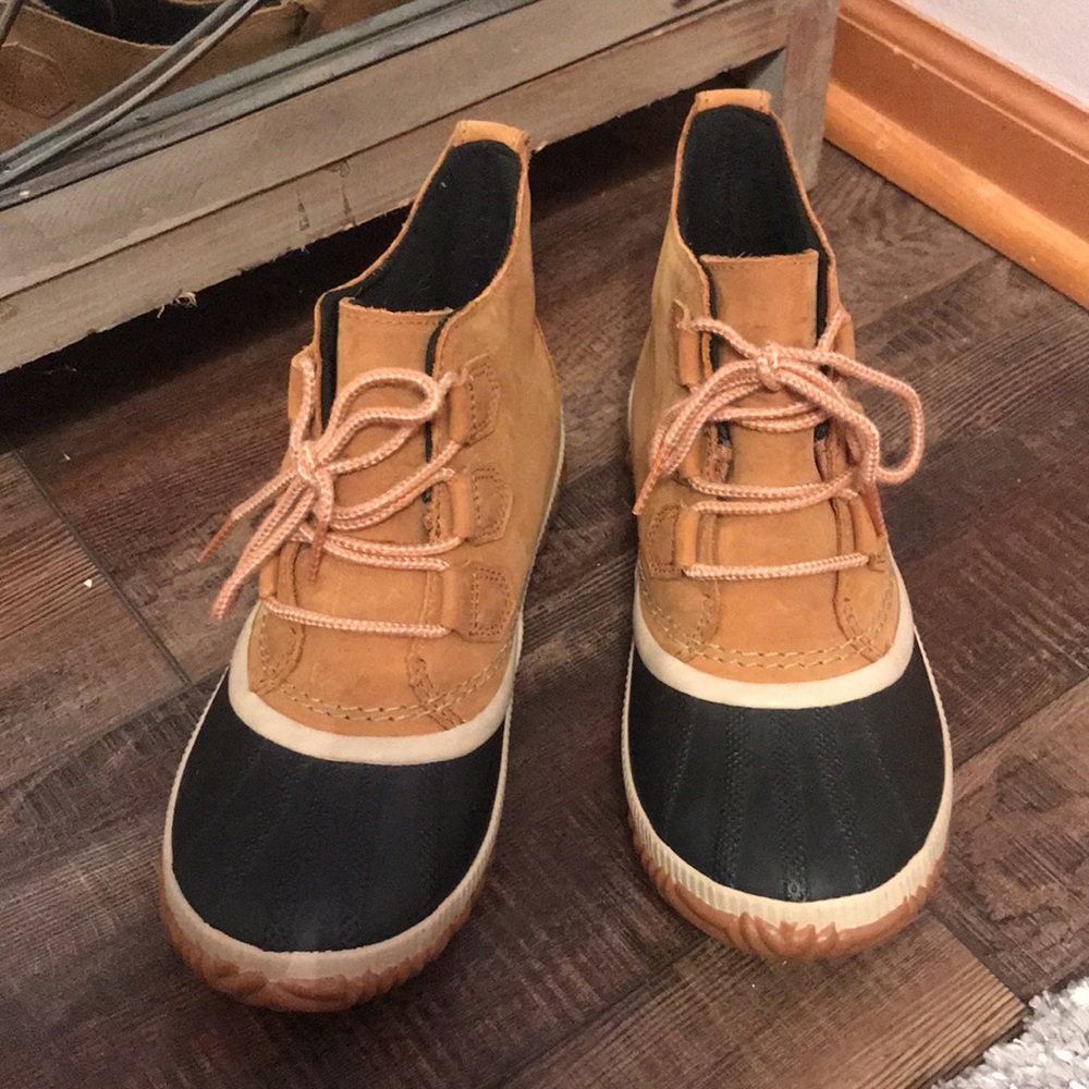 🐬Sorel Out N About Waterproof Brown and Black Boots - Picture 12 of 13